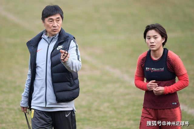 意甲逆转！国际米兰补时连进两球力克佛罗伦萨